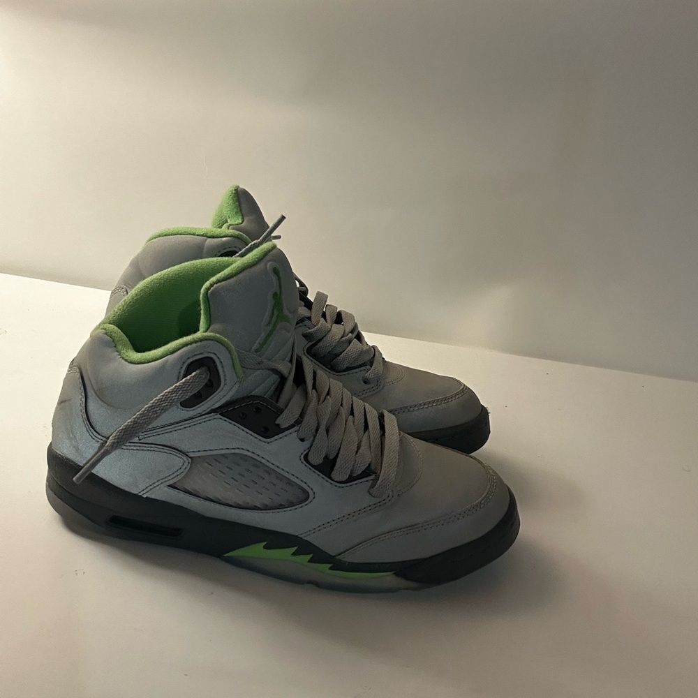 Jordan 5 Retro “Green Bean” (2022)